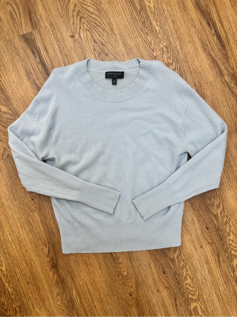 Banana Republic Pale Blue 100% Cashmere Crewneck Sweater